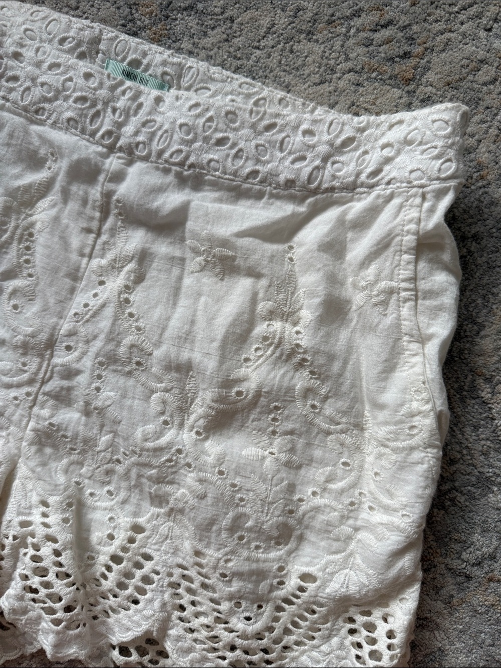 Kimchi Blue White Eyelet Lace High-Rise Shorts - Picture 4 of 4
